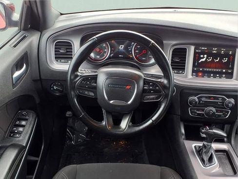 Used 2023 Dodge Charger SXT RWD image 4