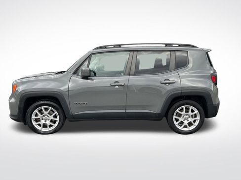 Used 2019 Jeep Renegade Latitude image 2