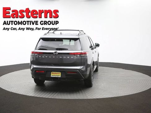 Used 2023 Nissan Pathfinder SV w/ SV Premium Package AWD/4WD image 42