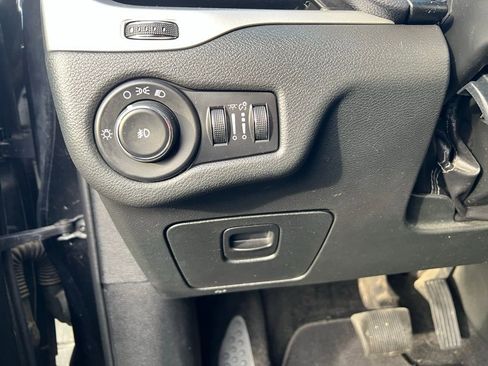 Used 2014 Jeep Cherokee Latitude image 39