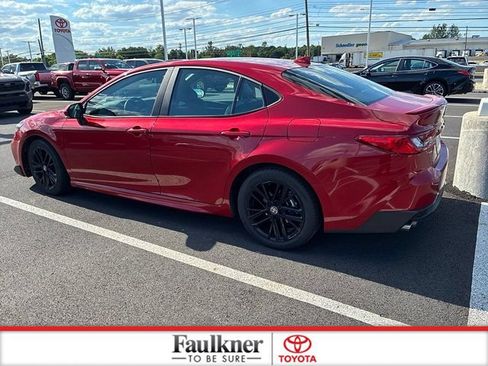 Certified 2025 Toyota Camry SE FWD image 11