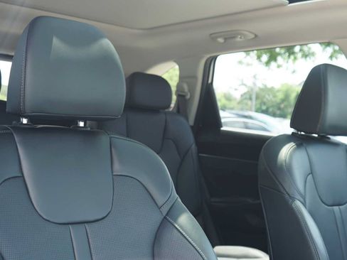 Certified 2025 Kia Sorento EX w/ EX Panoramic Sunroof Package AWD/4WD image 29