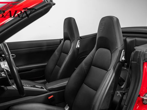 Used 2018 Porsche 911 Carrera image 31