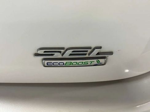 Used 2018 Ford Edge SEL w/ Equipment Group 201A FWD image 11