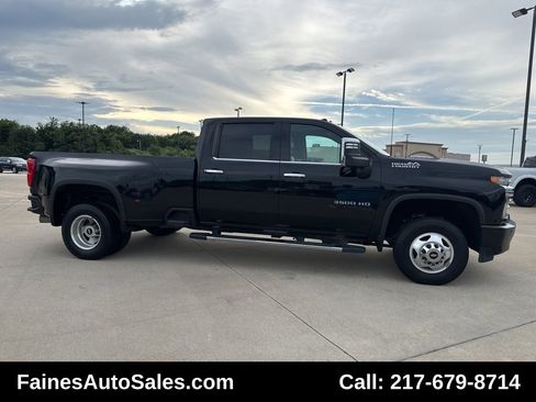 Used 2020 Chevrolet Silverado 3500 High Country image 31