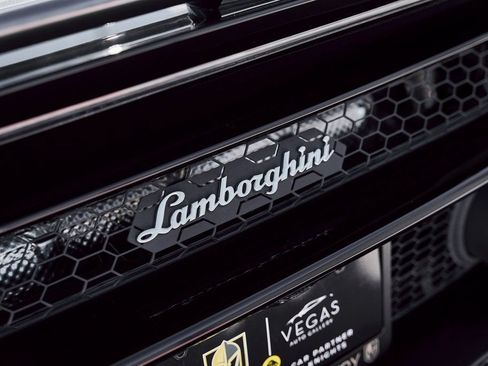 Used 2024 Lamborghini Huracan EVO AWD/4WD image 13
