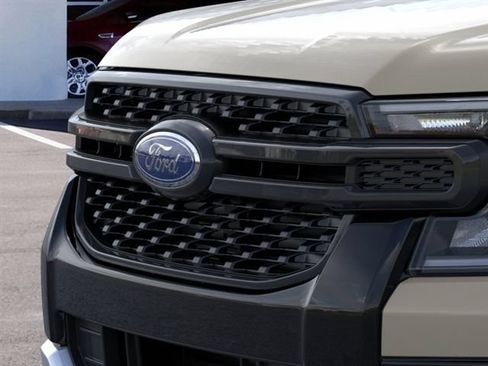 New 2026 Ford Ranger XLT w/ Equipment Group 301A High AWD/4WD image 17