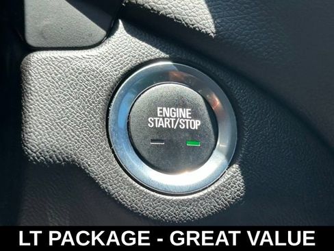Used 2024 Chevrolet Equinox LT FWD image 25