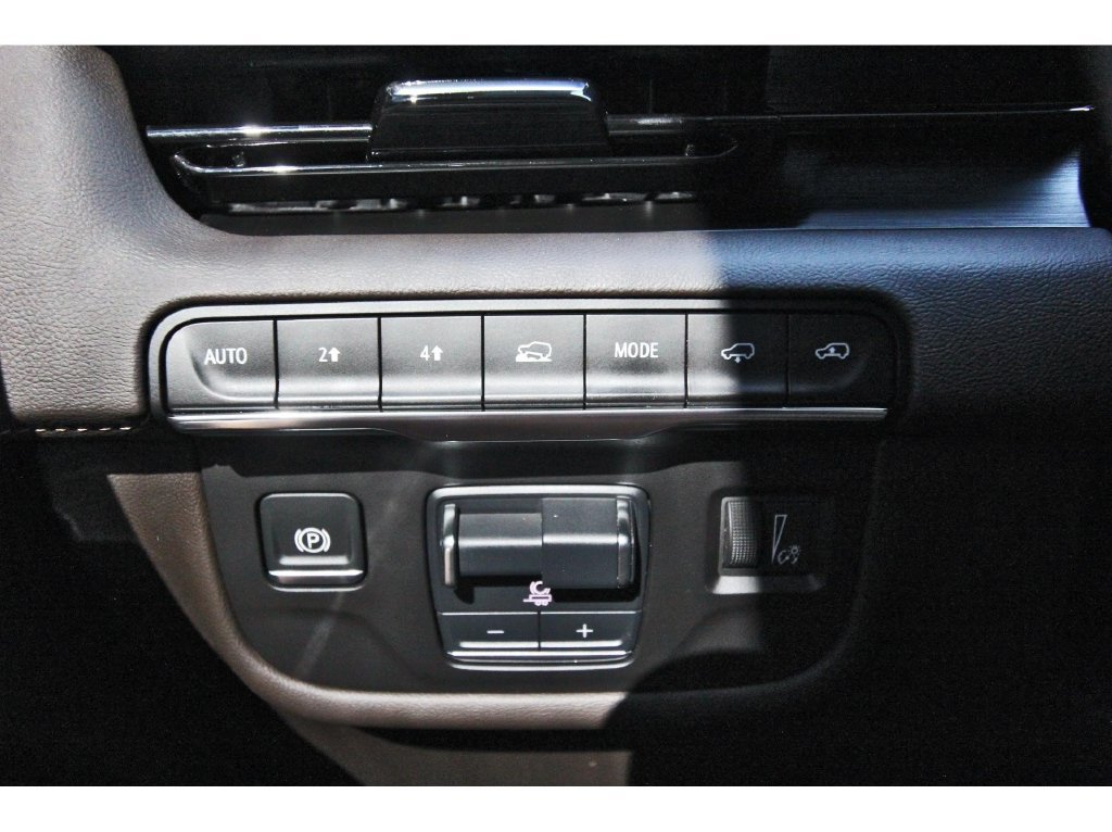 Used 2024 Cadillac Escalade Sport w/ Touring Package AWD/4WD image 16
