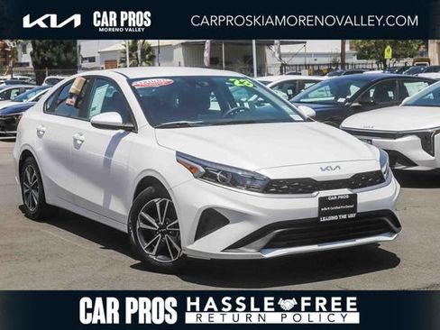 Certified 2023 Kia Forte LXS FWD image 1