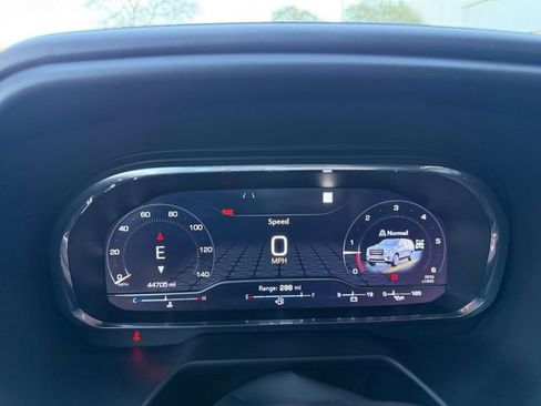 Certified 2023 GMC Yukon XL AT4 w/ AT4 Premium Package image 9