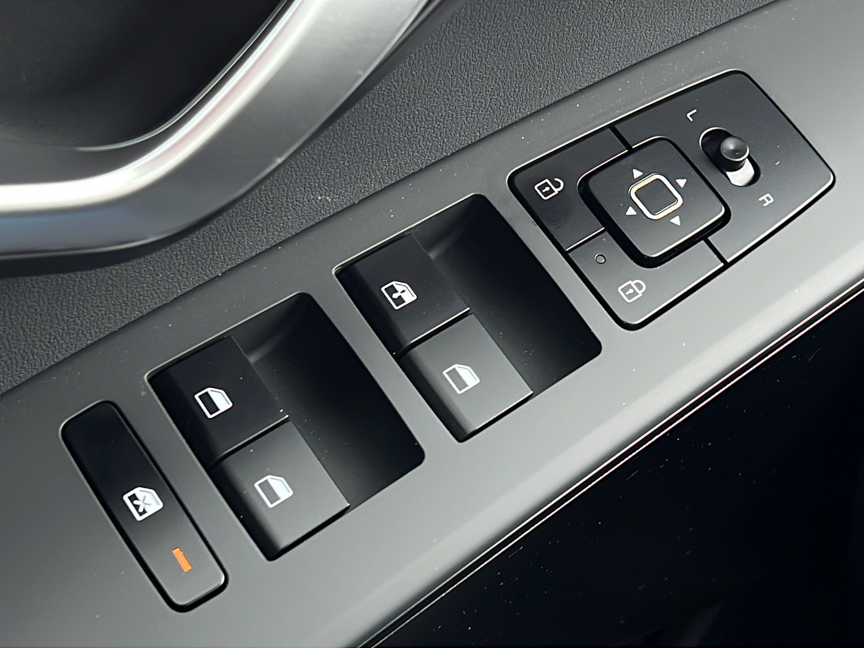 New 2026 Kia Niro LX FWD image 17
