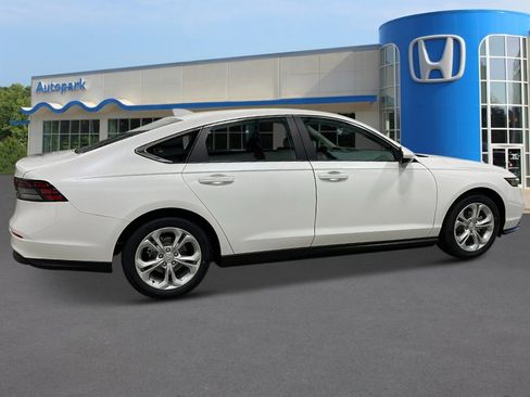 New 2025 Honda Accord LX image 7