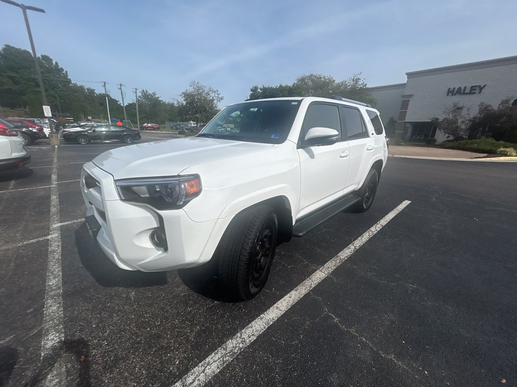 Used 2024 Toyota 4Runner SR5 Premium w/ Moonroof Package AWD/4WD image 6