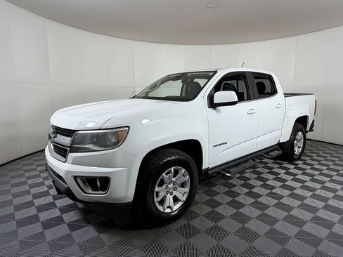 Used 2016 Chevrolet Colorado LT w/ LT Convenience Package RWD image 2