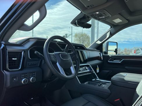 New 2026 GMC Sierra 3500 Denali w/ Denali Reserve Package image 21