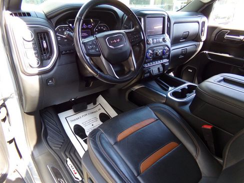 Used 2021 GMC Sierra 1500 AT4 w/ AT4 Premium Package AWD/4WD image 23