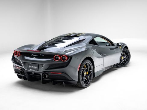 Used 2022 Ferrari F8 Tributo image 30