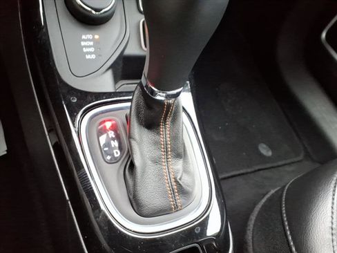 Used 2019 Jeep Compass Limited image 22