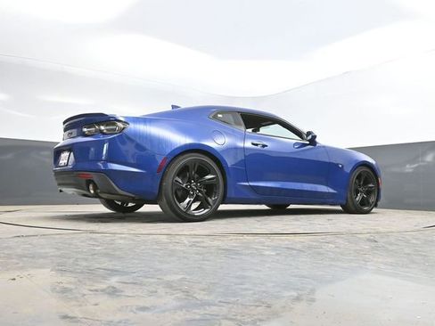 Used 2021 Chevrolet Camaro LT w/ RS Package RWD image 40