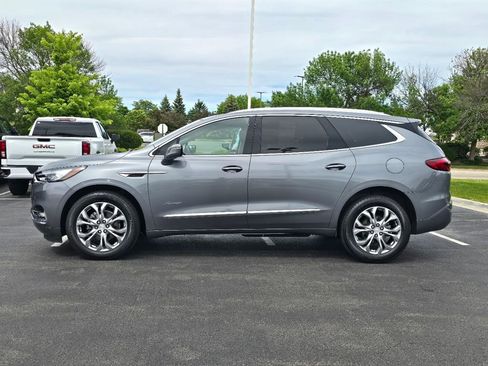 Used 2021 Buick Enclave Avenir w/ Avenir Technology Package AWD/4WD image 11