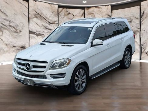 Used 2014 Mercedes-Benz GL 450 4MATIC image 3