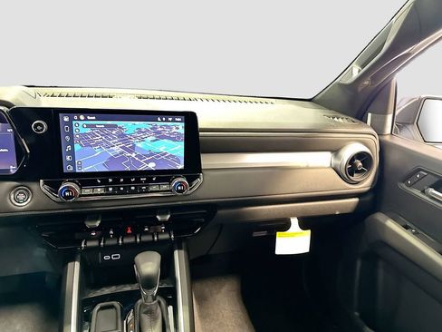 New 2026 Chevrolet Colorado LT image 25