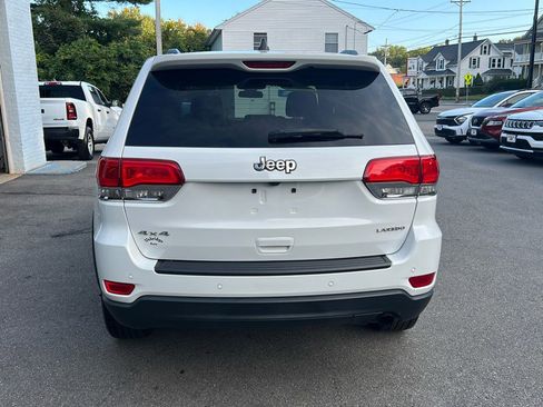 Used 2019 Jeep Grand Cherokee Laredo image 6
