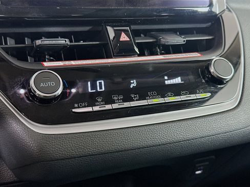 Used 2026 Toyota Corolla LE FWD image 23