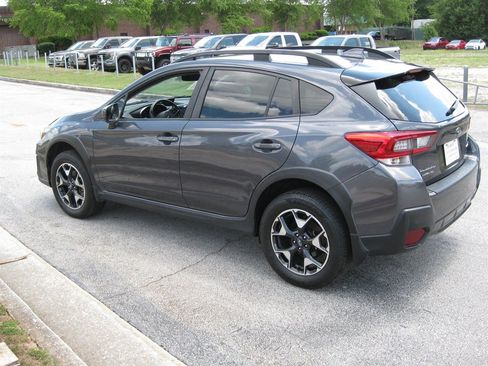 Used 2020 Subaru Crosstrek 2.0i Premium w/ Moonroof Package 2 AWD/4WD image 6