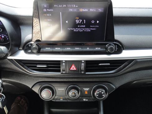 Used 2023 Kia Forte LXS FWD image 13