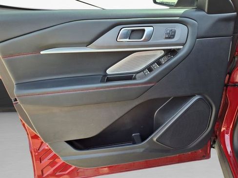 Used 2025 Ford Explorer ST AWD/4WD image 24