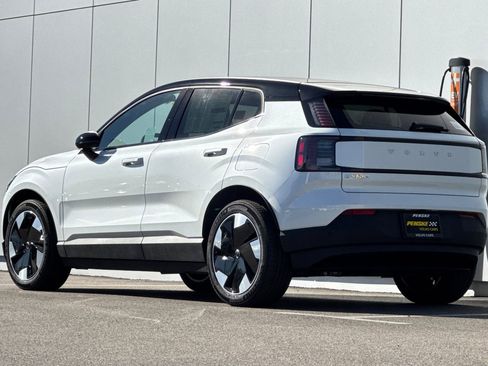 New 2026 Volvo EX30 Plus image 3
