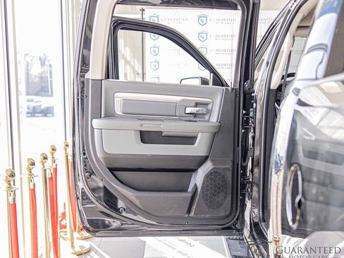 Used 2020 RAM 1500 Classic SLT w/ Luxury Group image 31