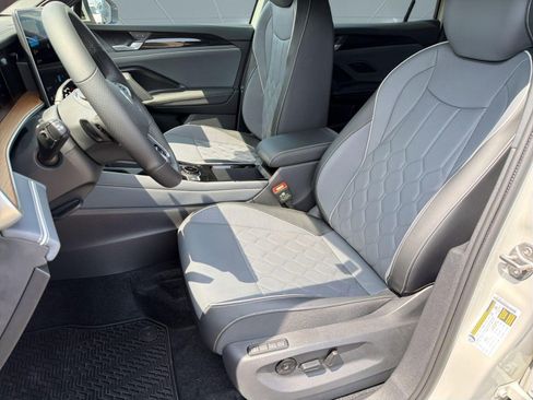 New 2026 Volkswagen Tiguan SEL R-Line AWD/4WD image 5