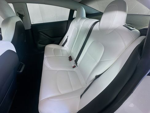 Used 2023 Tesla Model 3 Standard Range image 25