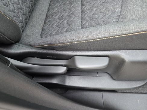 Certified 2024 Chevrolet Equinox LT image 17