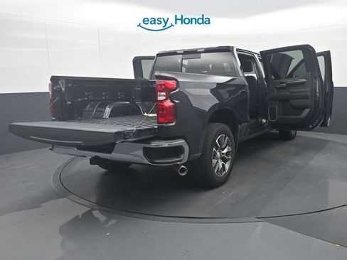 Used 2022 Chevrolet Silverado 1500 LT w/ Convenience Package II RWD image 40