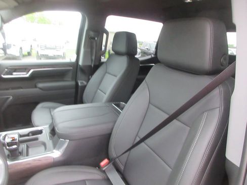 New 2026 GMC Sierra 1500 SLT w/ SLT Premium Plus Package AWD/4WD image 13