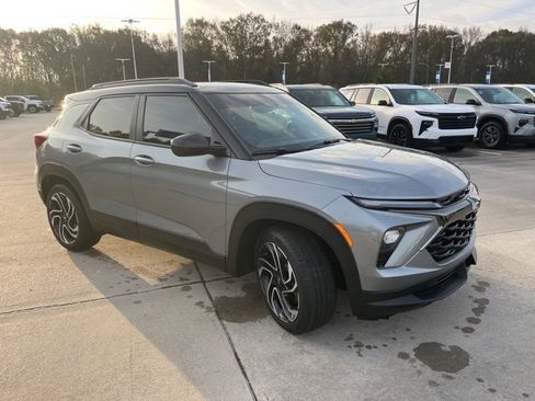 Used 2024 Chevrolet TrailBlazer RS w/ Convenience Package image 11