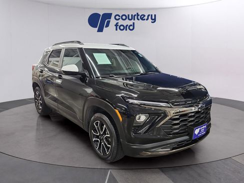 Used 2025 Chevrolet TrailBlazer ACTIV w/ Driver Confidence Package AWD/4WD image 1