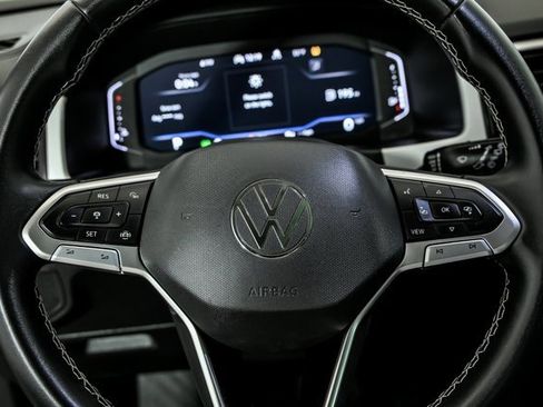 Certified 2023 Volkswagen Atlas SE w/ Panoramic Sunroof Package image 16