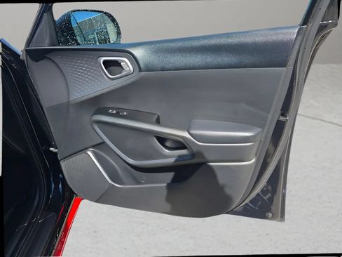 Used 2020 Kia Soul GT-Line FWD image 20