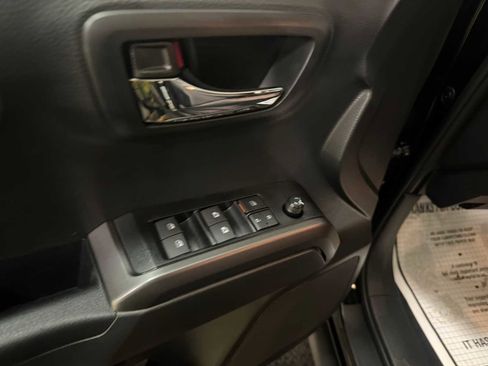 Certified 2023 Toyota Tacoma TRD Off-Road image 21