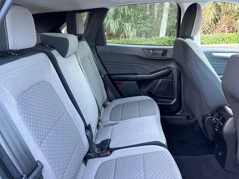 Used 2022 Ford Escape SE w/ Cold Weather Package image 29