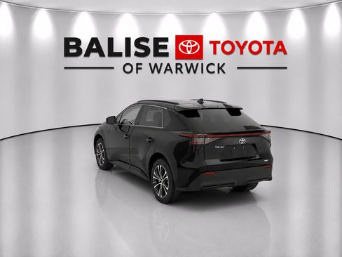 Used 2024 Toyota bZ4X AWD w/ Weather Package image 5