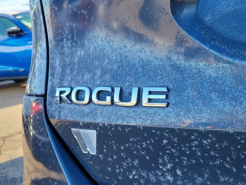 Used 2016 Nissan Rogue SV w/ SV Premium Package image 7