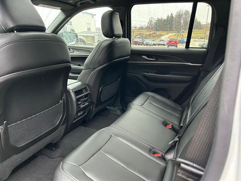 New 2025 Jeep Grand Cherokee Limited AWD/4WD image 10