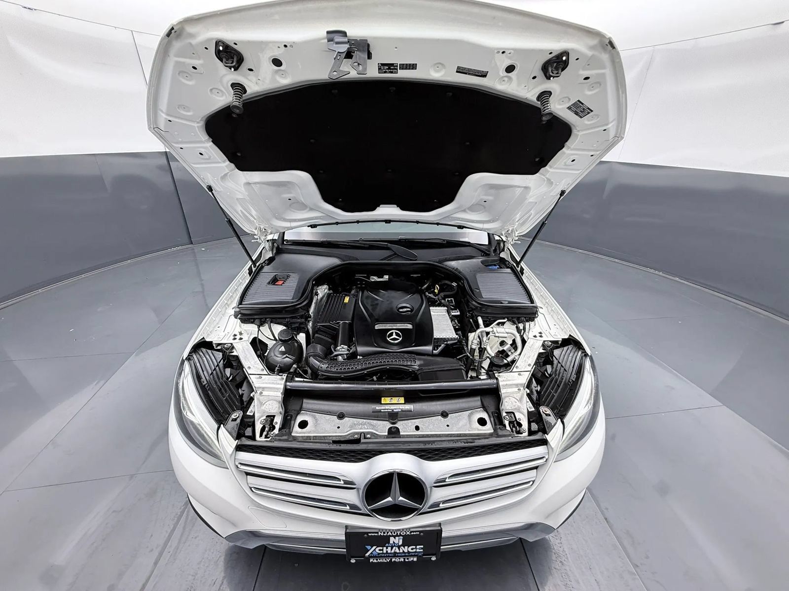 Used 2018 Mercedes-Benz GLC 300 4MATIC image 39