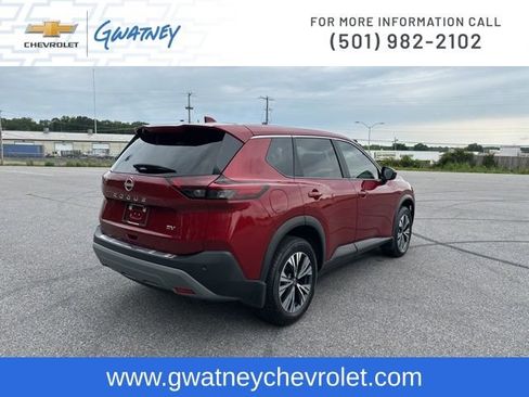 Used 2023 Nissan Rogue SV FWD image 5
